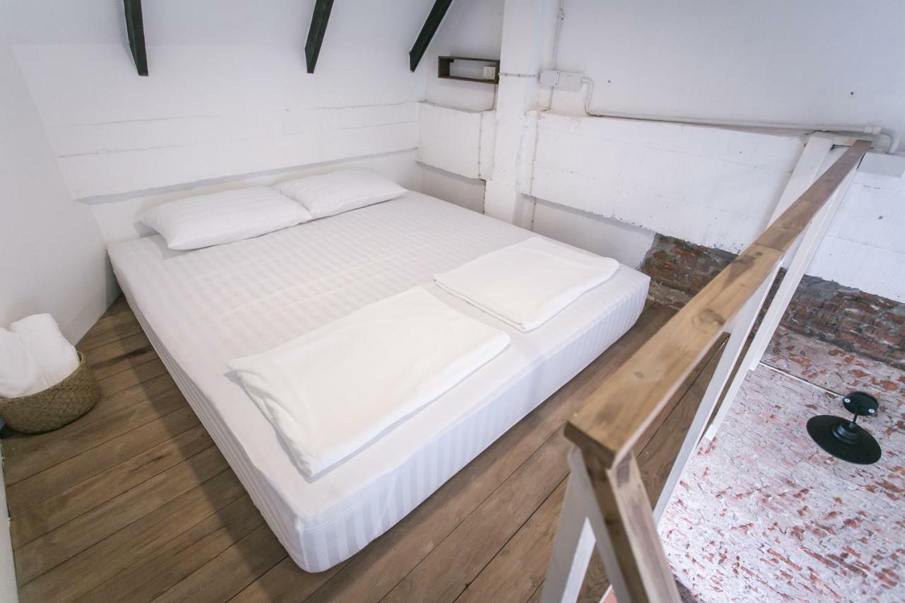 Rest Ari Boutique Hostel Bangkok Exteriör bild